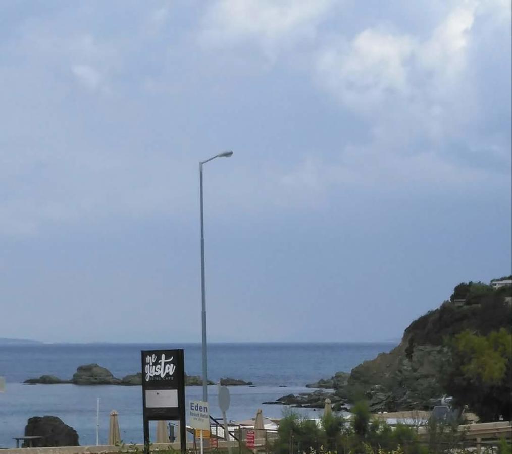 Me Gusta Suite By The Sea Anavyssos Buitenkant foto